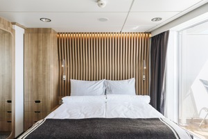 Arctic Superior | Outside cabin - Upper deck